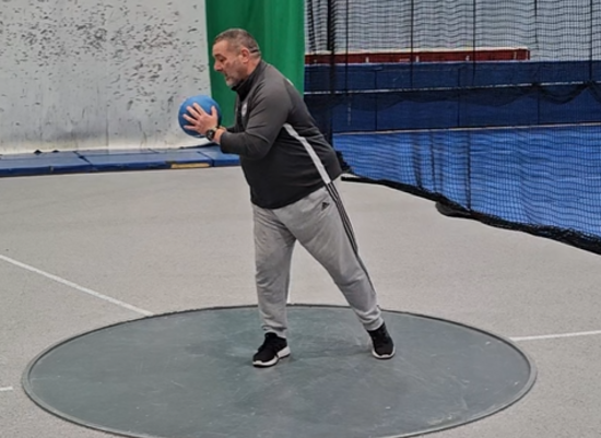 2. Runde: Offenes Training im Kugelstoßen für Vereine mit talentierten Athleten:innen